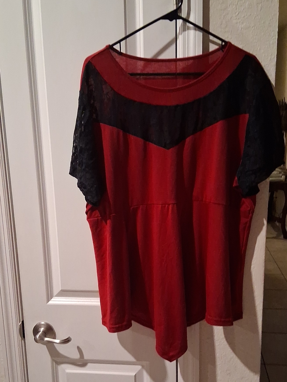 Red Lace-Accent Women’s Top - Classic Short Sleeve